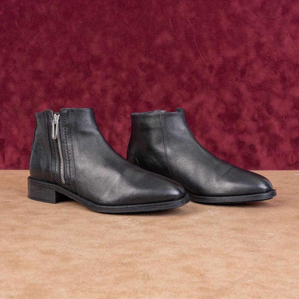 Aquatalia Wmn Nadie Black Leather Ankle Zip Narrow Dressy Fashion Boots size 7.5